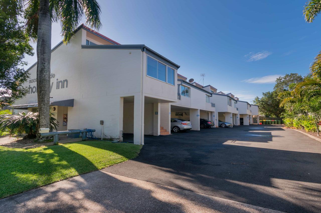 Noosa Parade Holiday Inn Noosa Heads Exterior foto